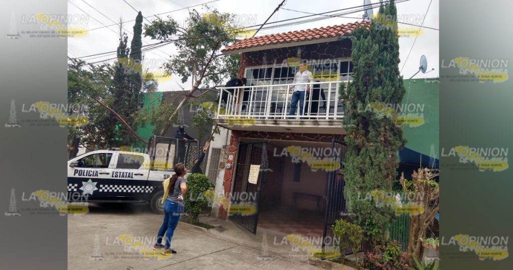 Se incendia casa habitación en el fraccionamiento Olmecas en Coatzintla