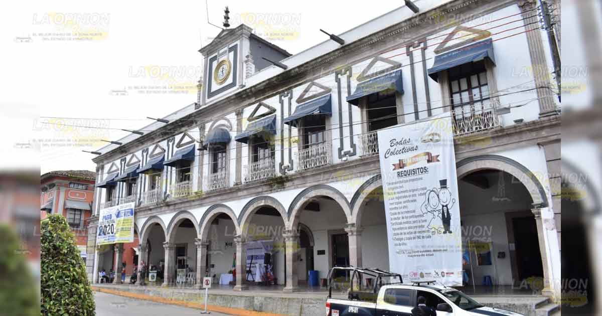 Alcaldesa Ofelia Jarillo cumple y paga más de un millón de pesos a los agentes municipales
