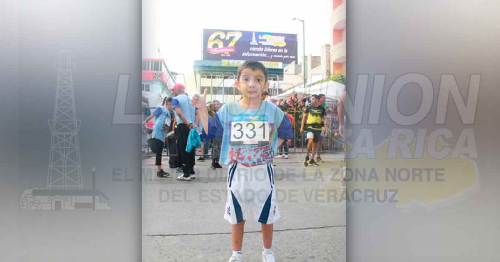 Galería de la gran carrera atlética "Raúl Gibb Guerrero"