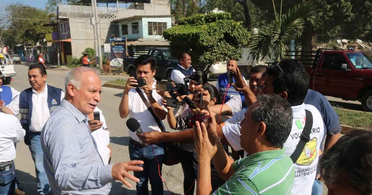 Gestiona Jorge Vera Hernández la llegada de empresas de Guanajuato a tierras alamenses.