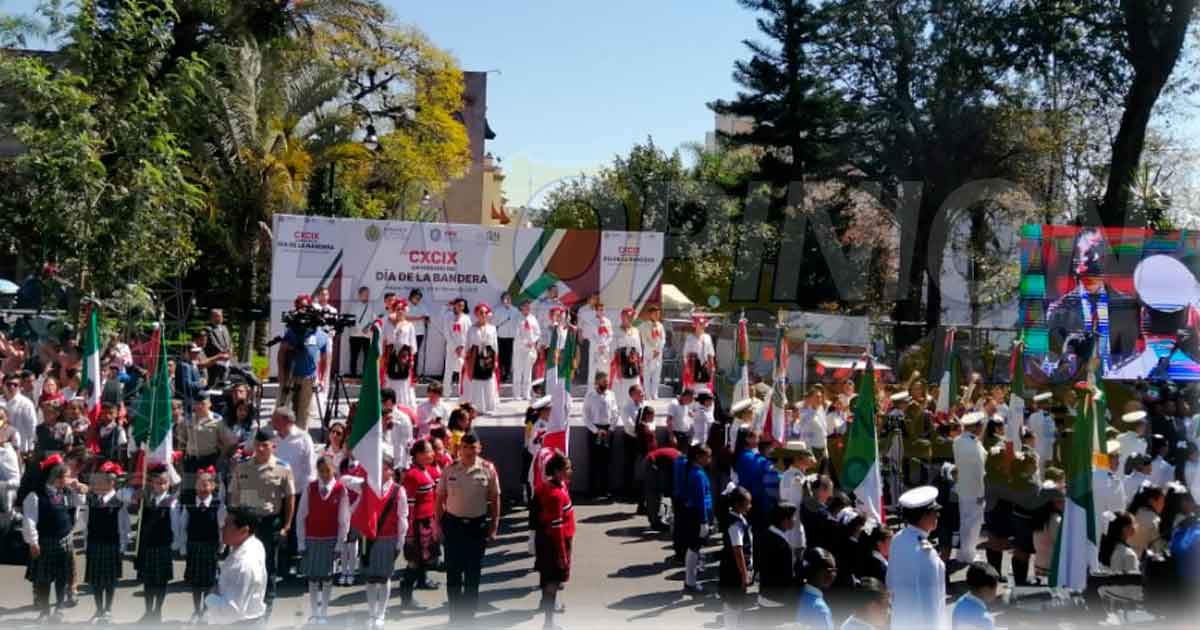 Conmemora Gobierno el Día de la Bandera