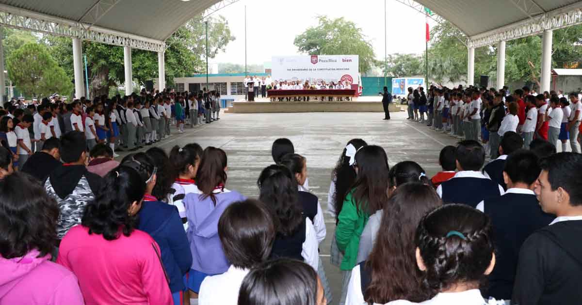 Constitución Política, resguarda unidad y progreso de la nación: Javier Velázquez