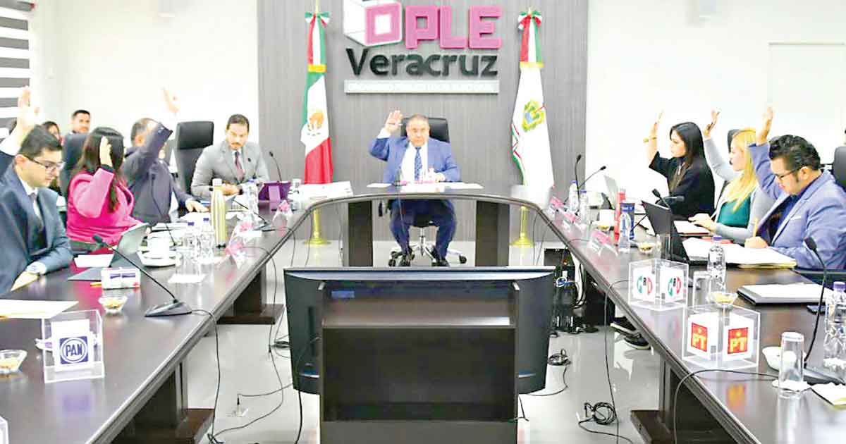 Buenos sueldos pagan en el OPLE, a mitad de la austeridad