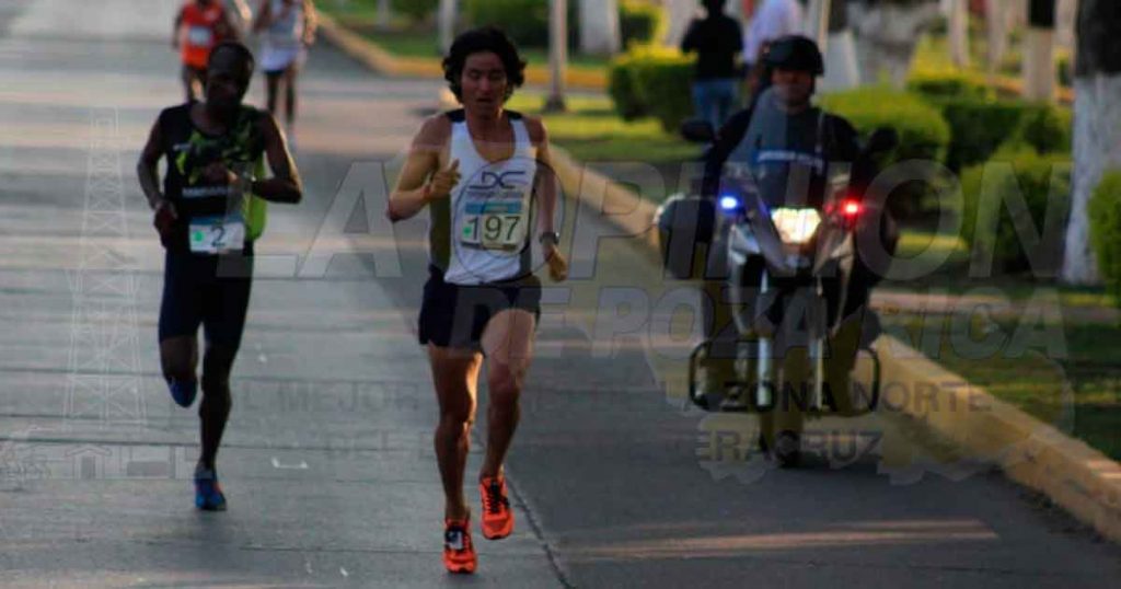 Grandiosa carrera Raúl Gibb Guerrero