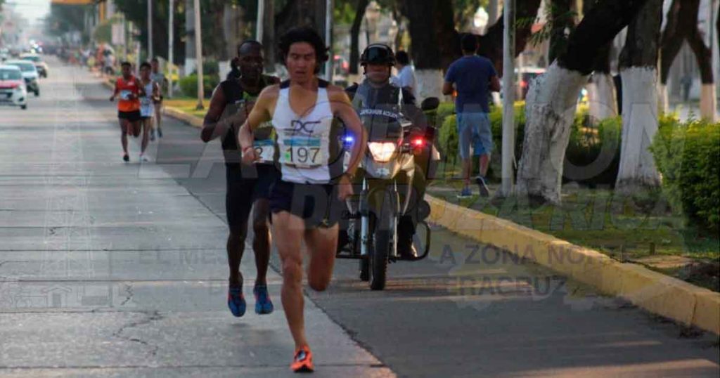 Grandiosa carrera Raúl Gibb Guerrero