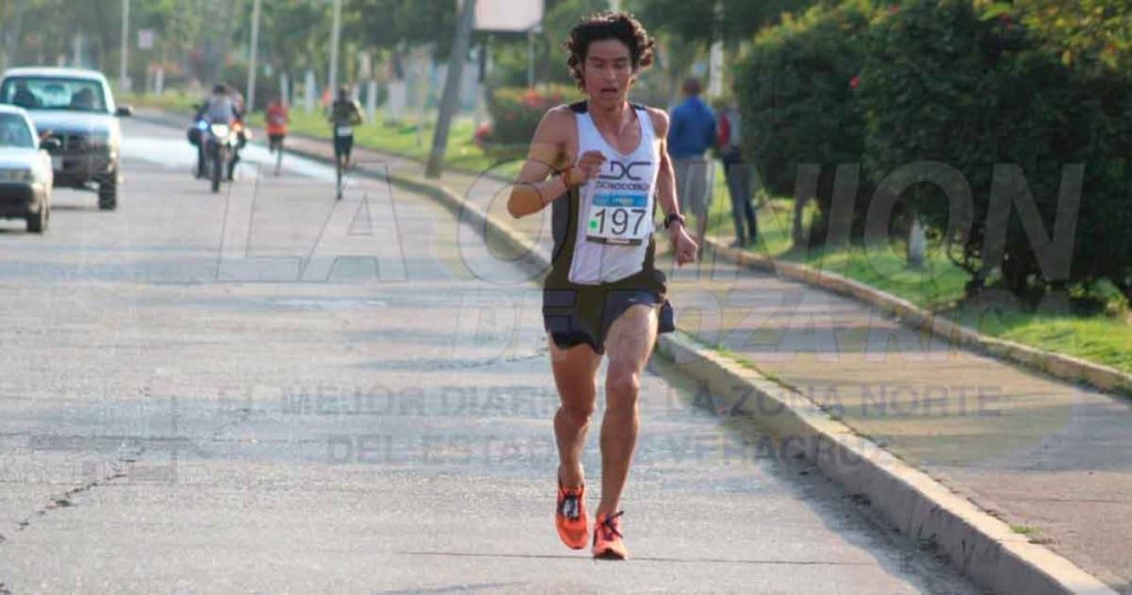 Grandiosa carrera Raúl Gibb Guerrero