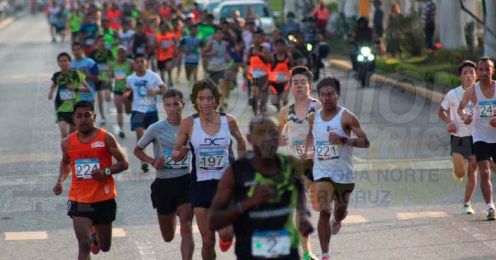 Grandiosa carrera Raúl Gibb Guerrero