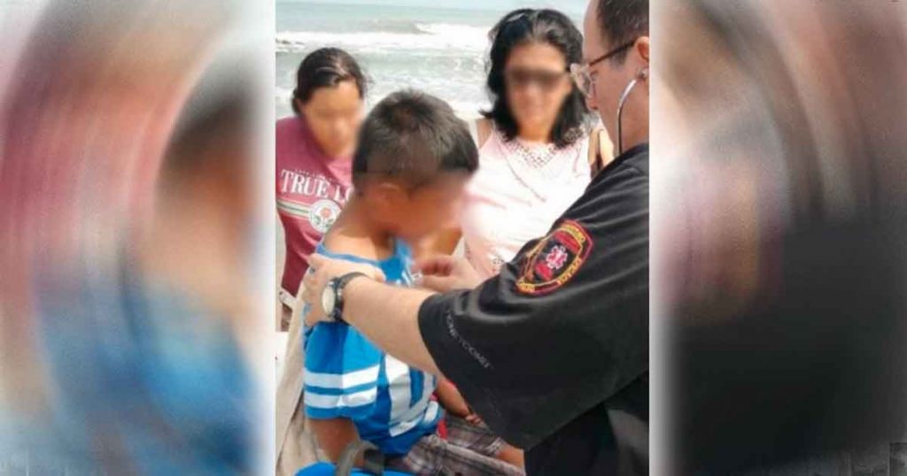 Hombre pierde la vida al salvar a sus menores hijos de ser arrastrados por las olas del mar