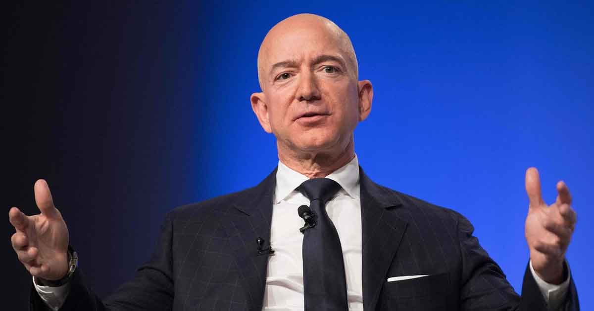 Amazon pide al juez que declare Trump por negarle un contrato público
