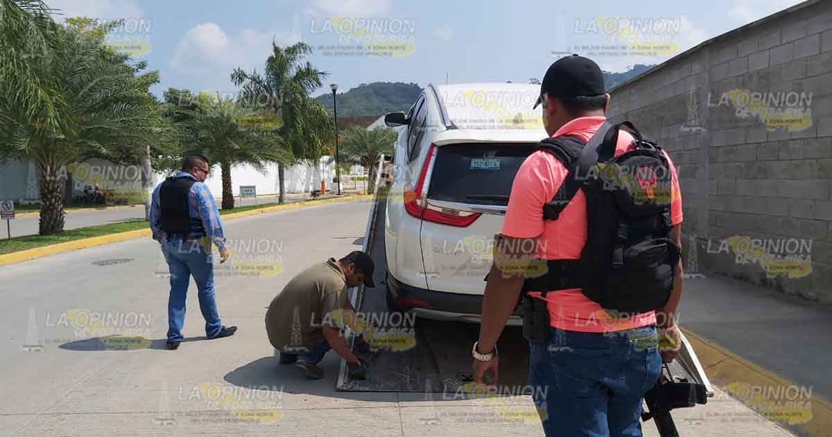 Encuentran camioneta con reporte de robo en Poza Rica