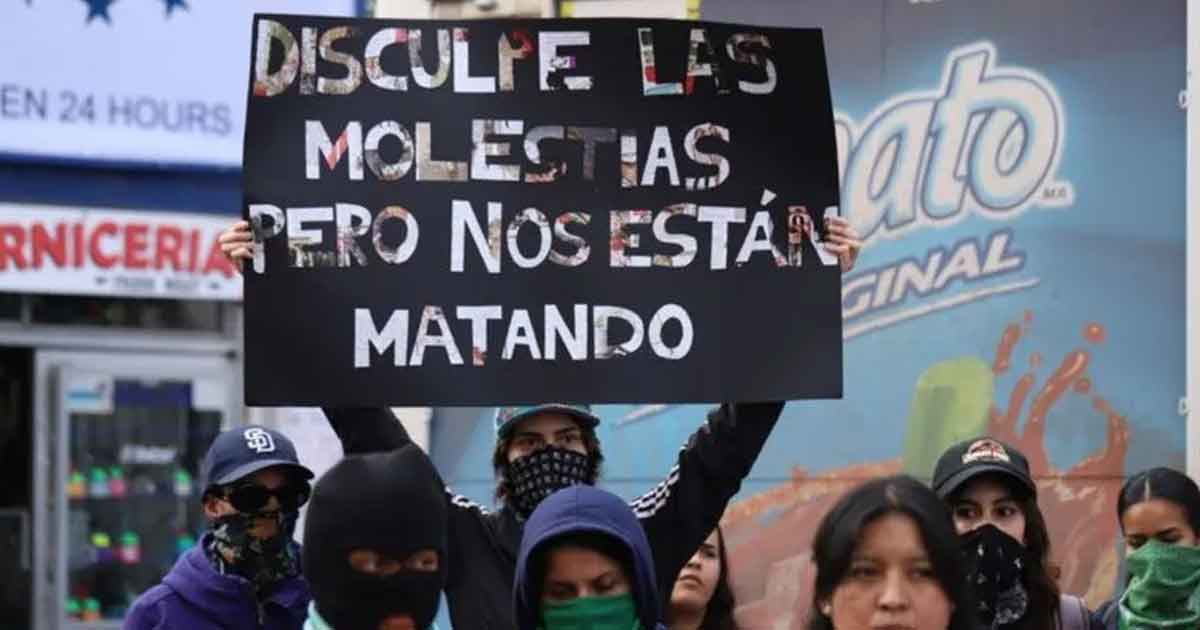 Mujeres protestan en garita de San Ysidro