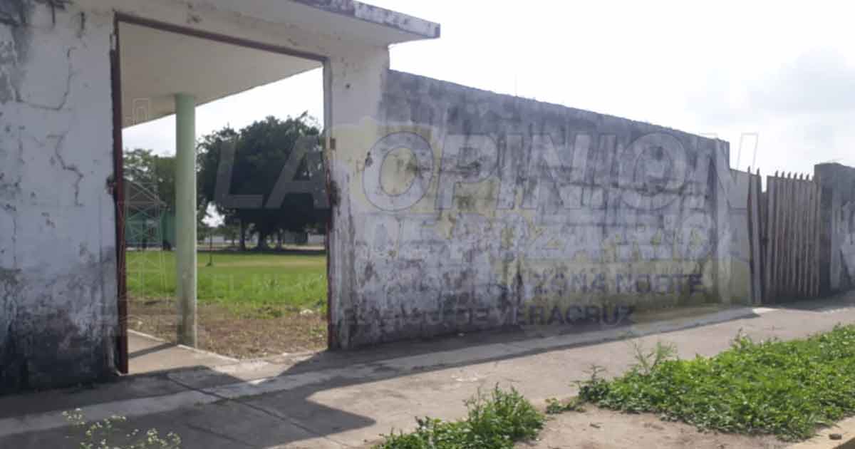 Estudiantes, las más acosadas por taxistas en Tuxpan