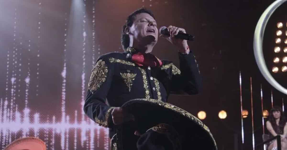 Critican a Pedro Fernández por supuesto uso de bótox en "La Academia"