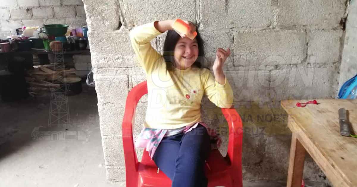 Claman apoyo para niña huérfana con Síndrome de Down.