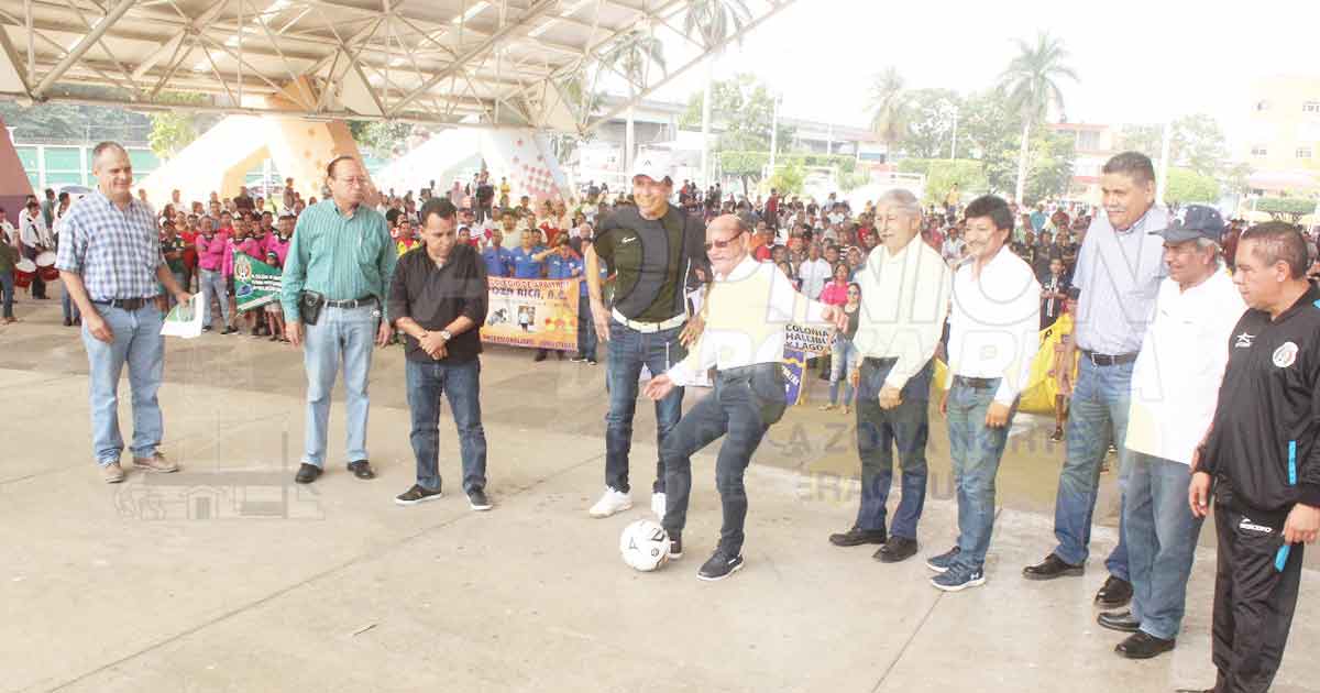 Se puso en marcha el campeonato 59 de la Liga Municipal Petrolera de Futbol Amateur de Poza Rica.