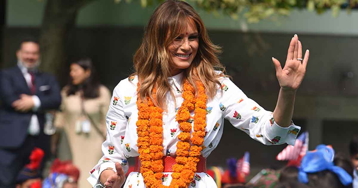Melania se despide de India con dos looks espectaculares