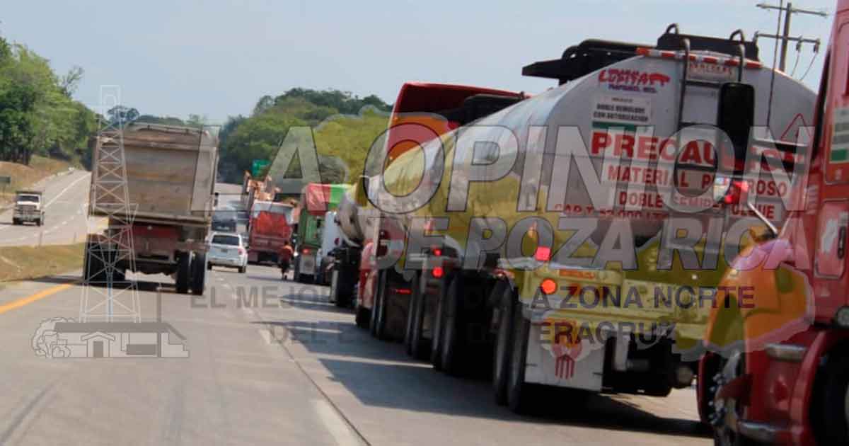 Vuelven a la carga: exigen salida del doble remolque