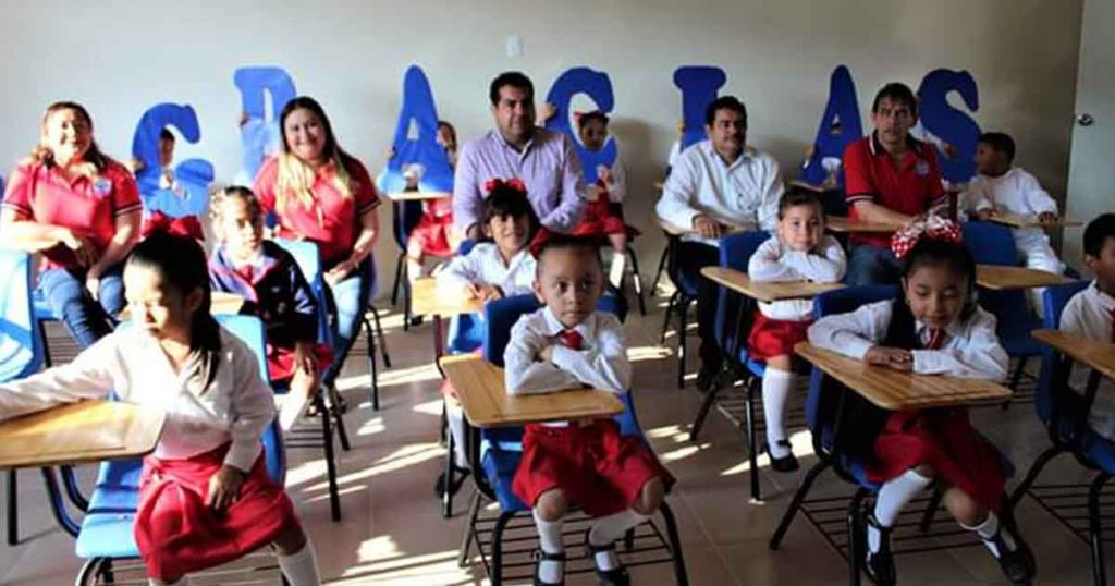 Estrenan aula didáctica en escuela de Naranjos