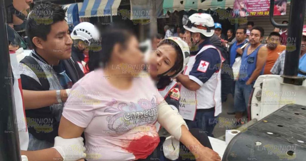 Dos mujeres fueron acuchilladas en el mercado Santa Fe de Poza Rica