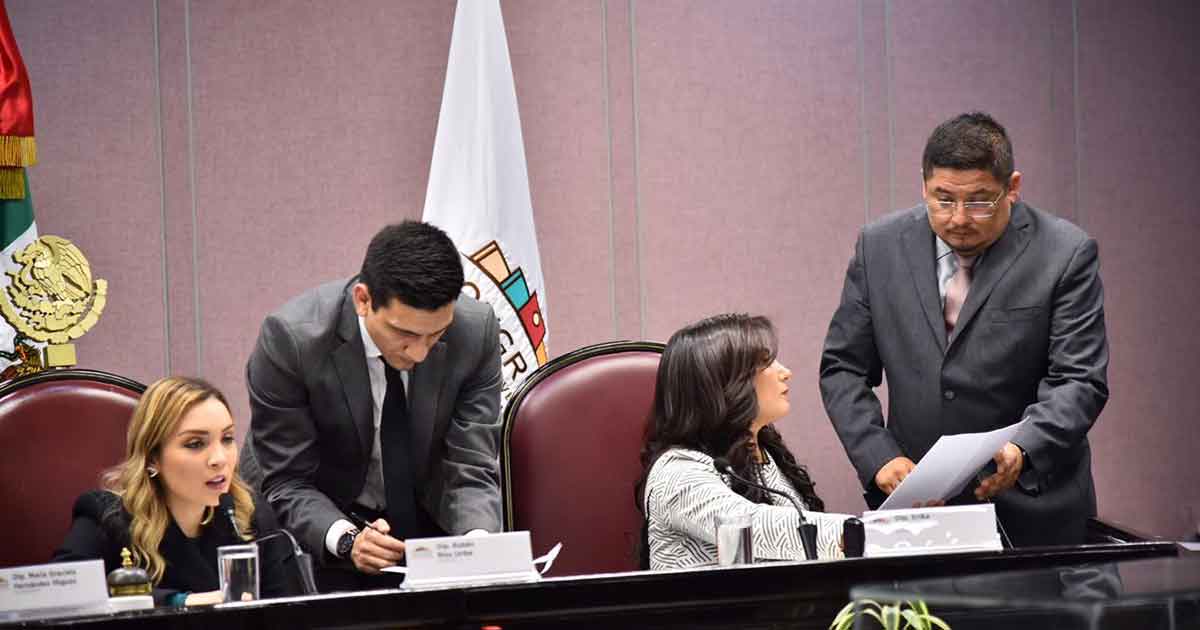 Exige Ríos Uribe investigar adquisición de torres de vigilancia en Córdoba