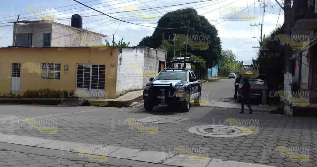 Solitario hampón se enfrenta a la policía