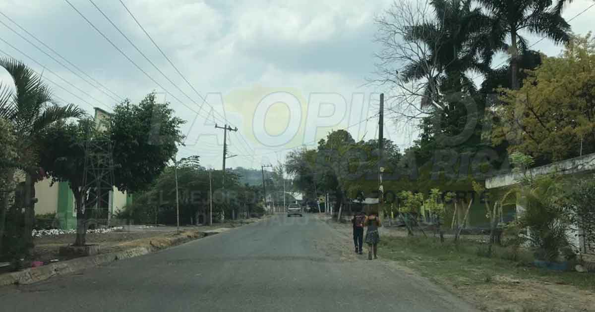 Solicitan apertura de rutas de transporte