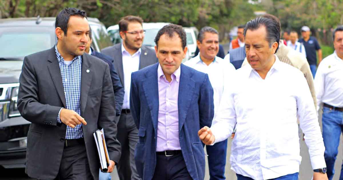 Gobernador del estado supervisa tres obras en compañía de Arturo Herrera y Lima Franco