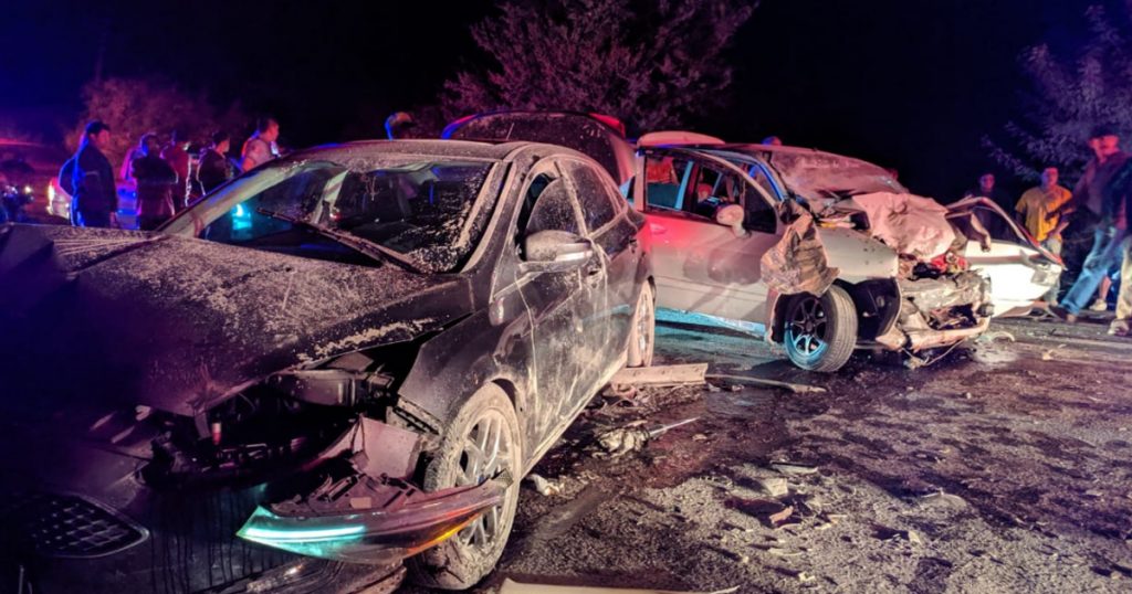 ¡Cruenta carambola; tres lesionados!