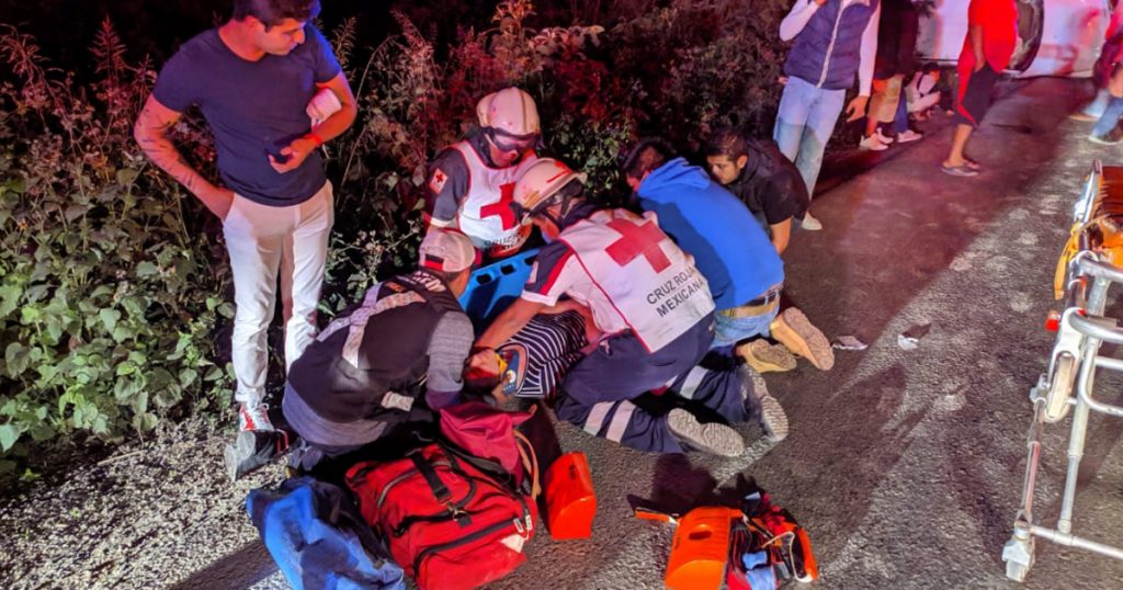 ¡Cruenta carambola; tres lesionados!