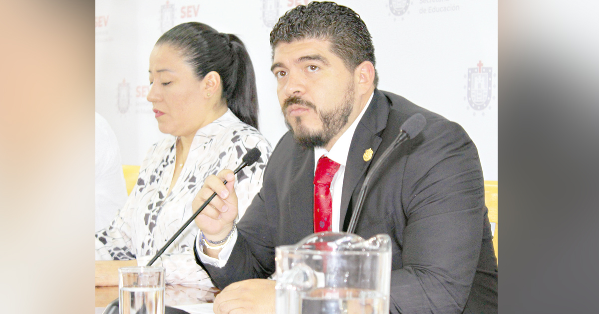 Incluyen a esposa de Zenyazen para el IVAI