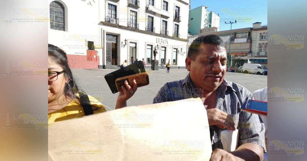 En huelga de hambre, por falta de pagos
