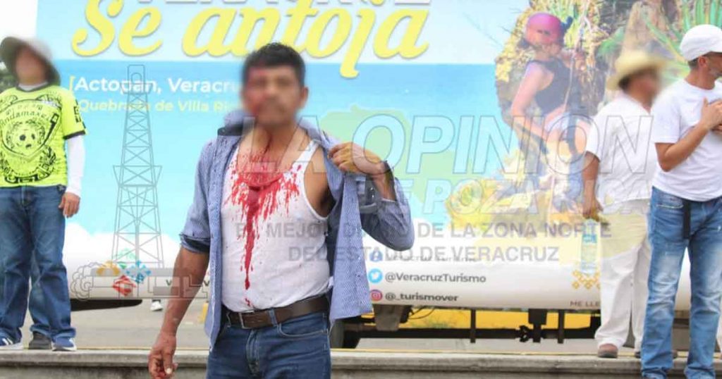 Sangrienta represión en el parque temático (Video)