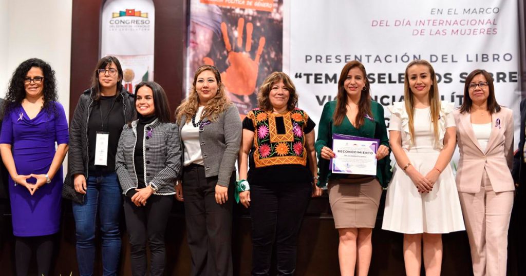 Presentan en el congreso el libro temas selectos sobre violencia política de género