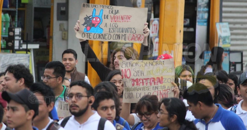 Protestan estudiantes contra la inseguridad