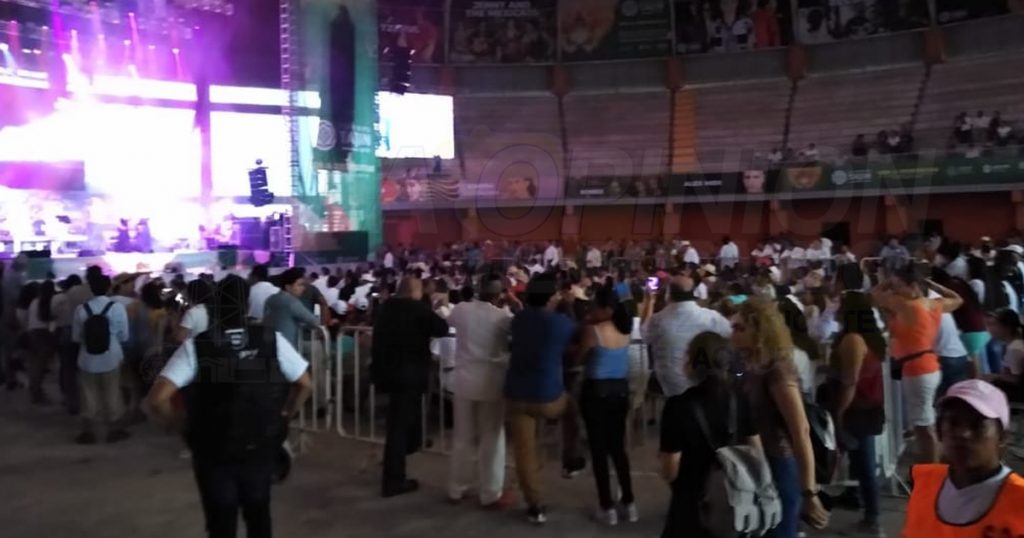 Sin gente inician los conciertos de Cumbre