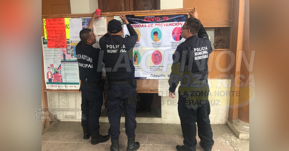 Colocan lonas con medidas de prevención del Covid-19 en Coyutla