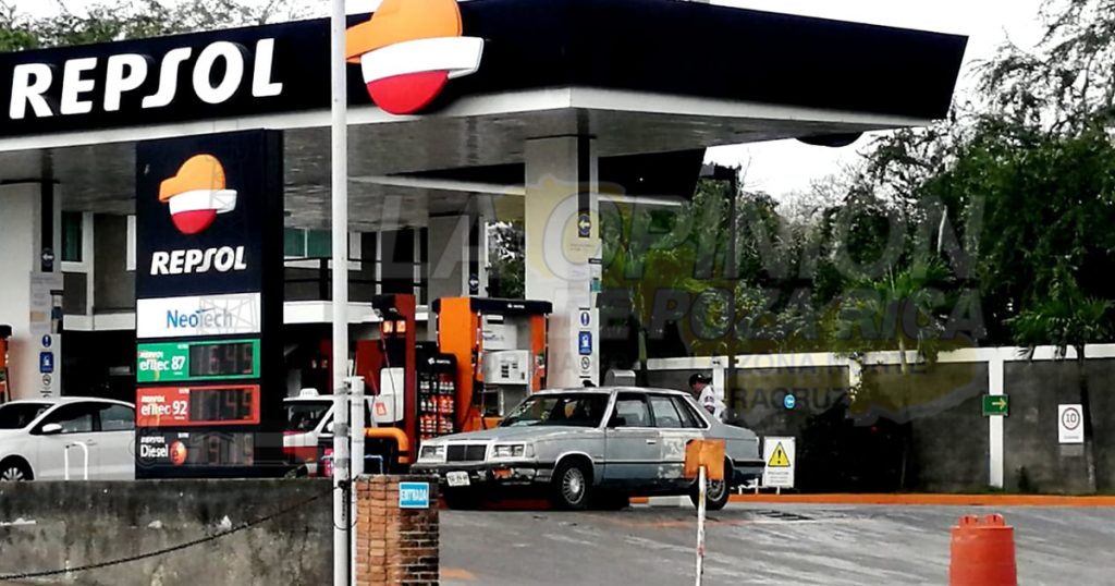 Baja la gasolina en Tuxpan