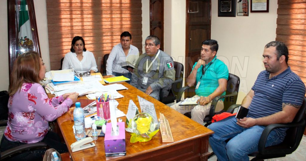 Destraban grave conflicto, ayuntamiento de Coatzintla evita daño ecológico