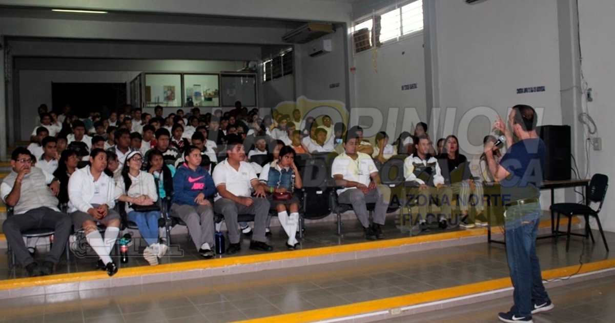 Motivan a niños y jóvenes naranjenses