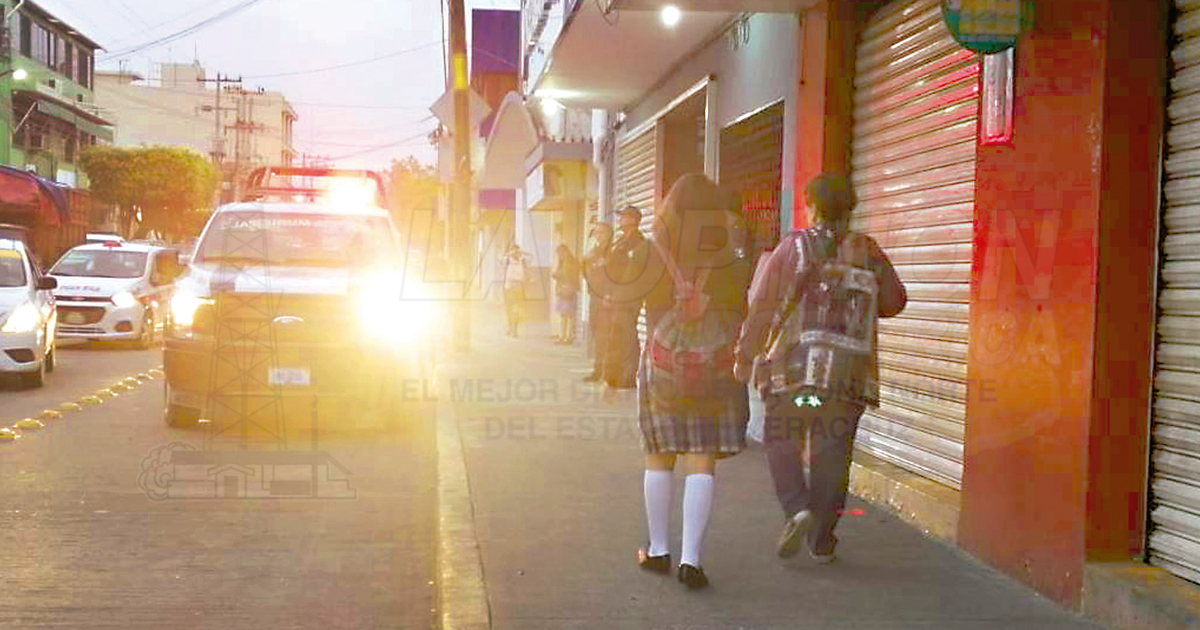 Operativo Mochila empieza con papás