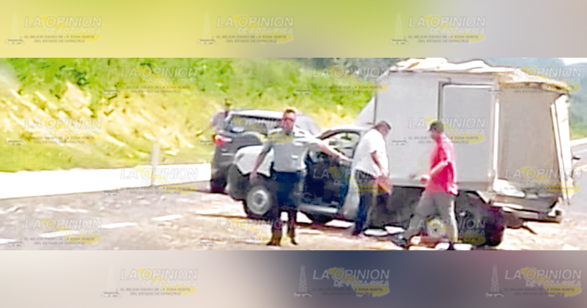 Vuelca veloz camioneta en la autopista Tuxpan-Tampico