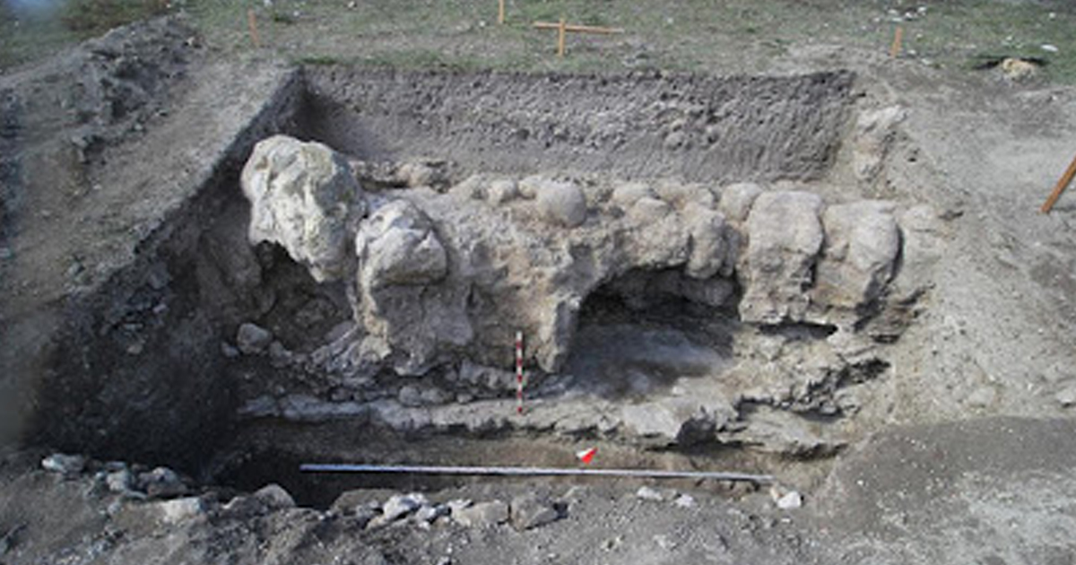 Hallan una 'ciudad de cuevas' en una de las polis griegas más antiguas de Rusia