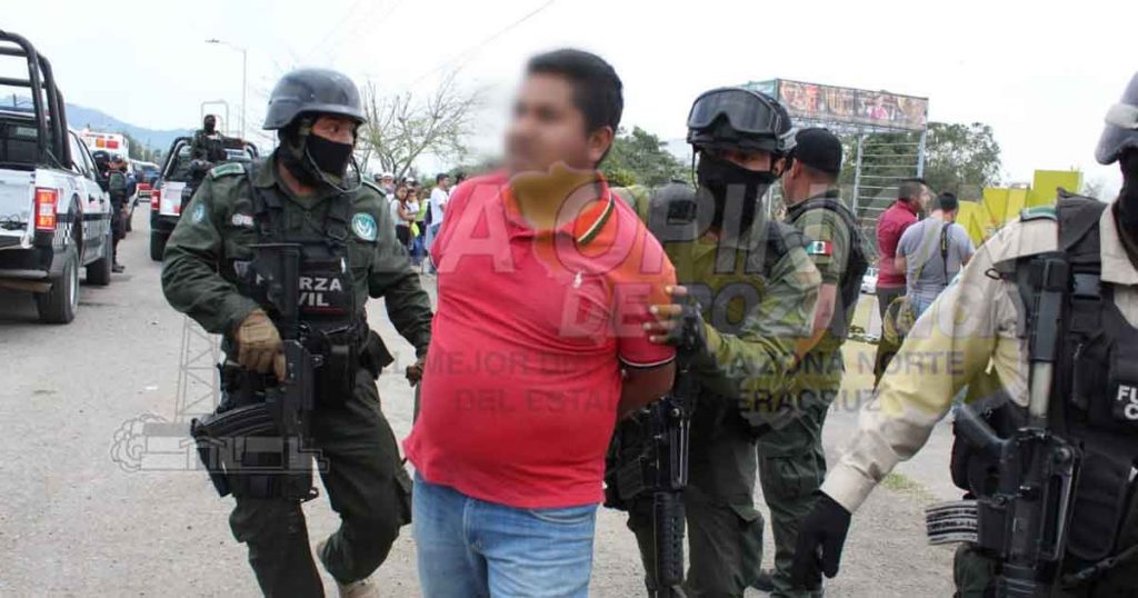 Sangrienta represión en el parque temático (Video)