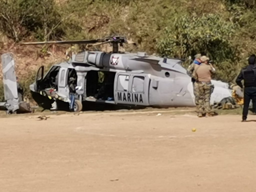 Actualizada: Cayó un "Halcón Negro"; hay un muerto y 9 heridos