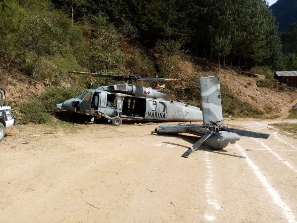 Actualizada: Cayó un "Halcón Negro"; hay un muerto y 9 heridos