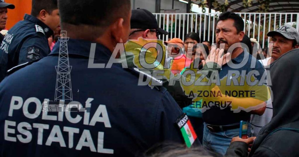 Choque entre campesinos y Fuerza Civil en el parque Temático Takilsukutl