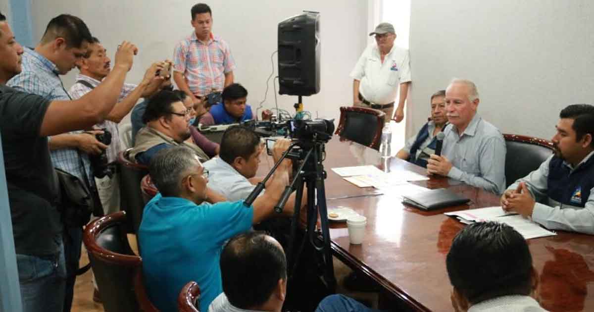 Ante #COVID-19 necesario lavarse las manos y evitar el saludo de mano: Jorge Vera Hernández