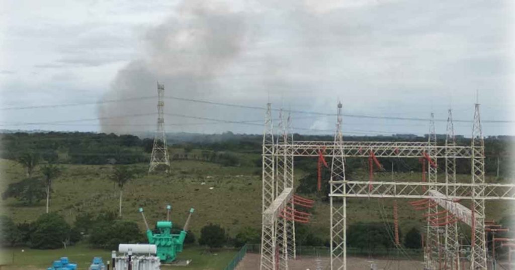 Arden hectáreas de pastizal en Tuxpan