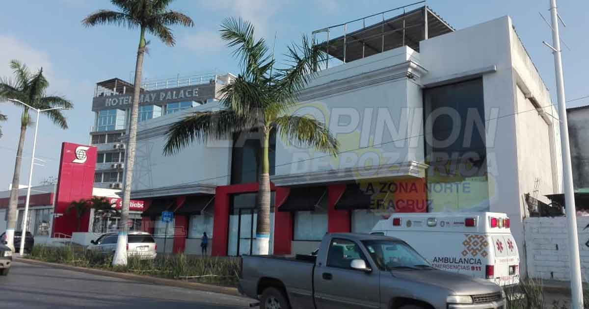 Desaparecen más negocios en Tuxpan