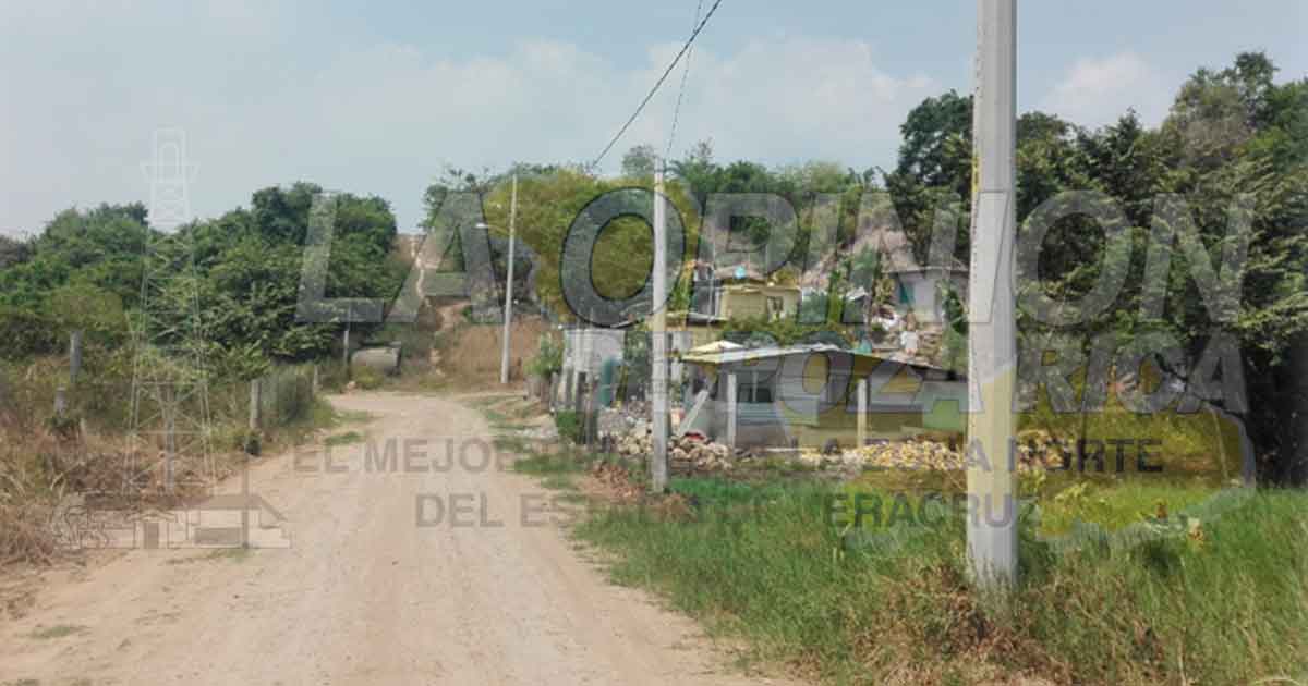 En situación de rezago más de 15 mil trámites para escrituras en Tuxpan